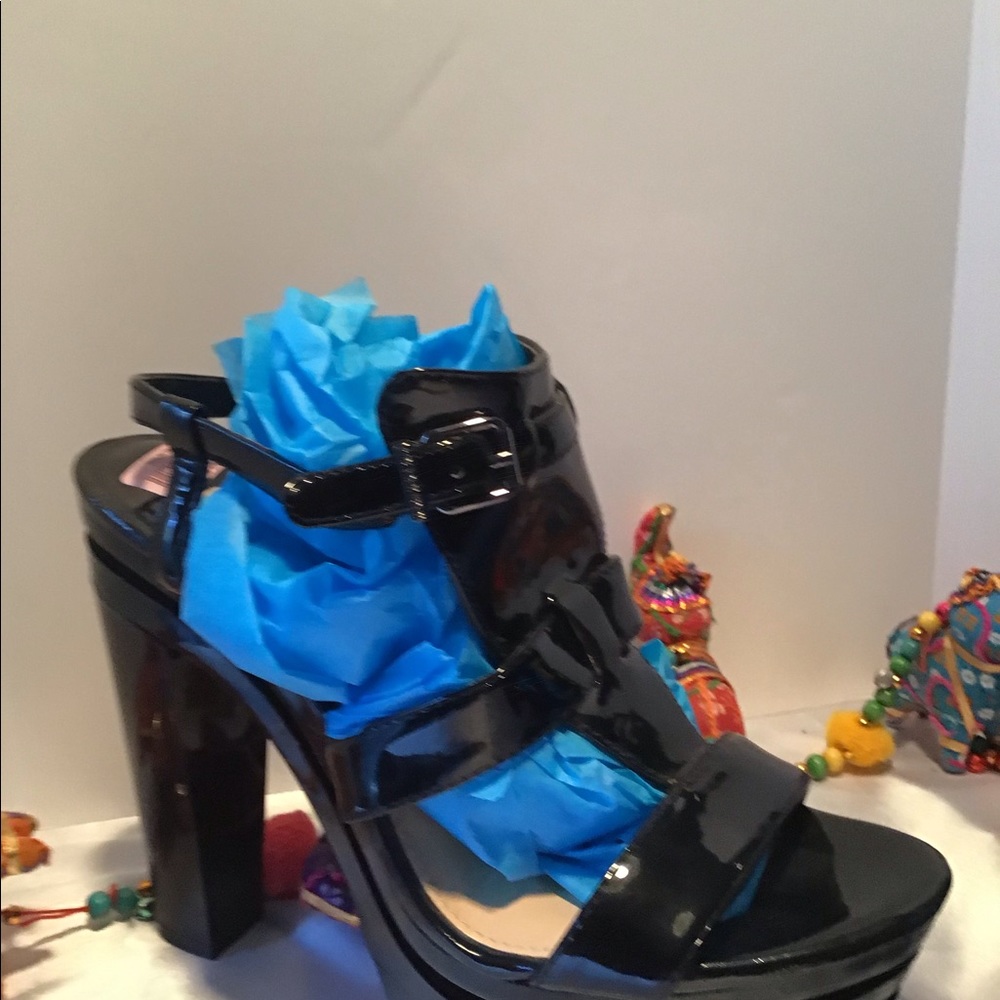 COPY - 🌲Gianni Bini heel🌲🎁 - Picture 3 of 6